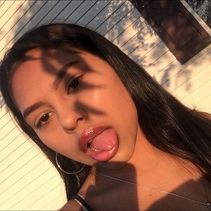 Meet your Posher, Trinady